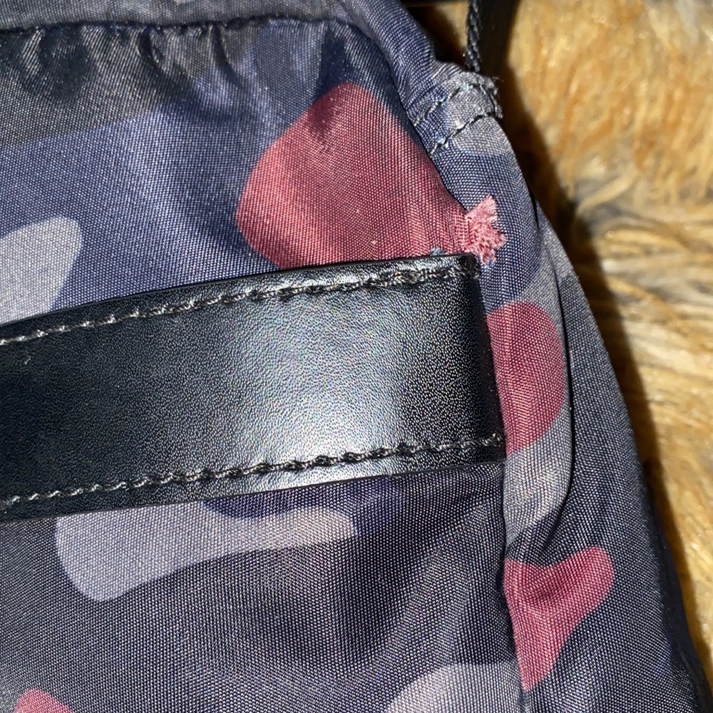 Michael Kors Black Camo Messenger Bag Men’s - Picture 3 of 7